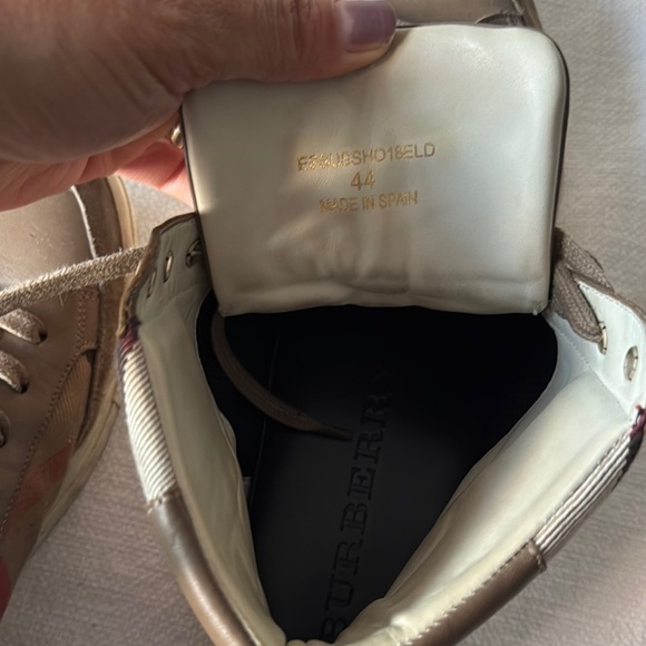 Brown High-Top Sneakers with Checkered Pattern - Picture 6 of 7